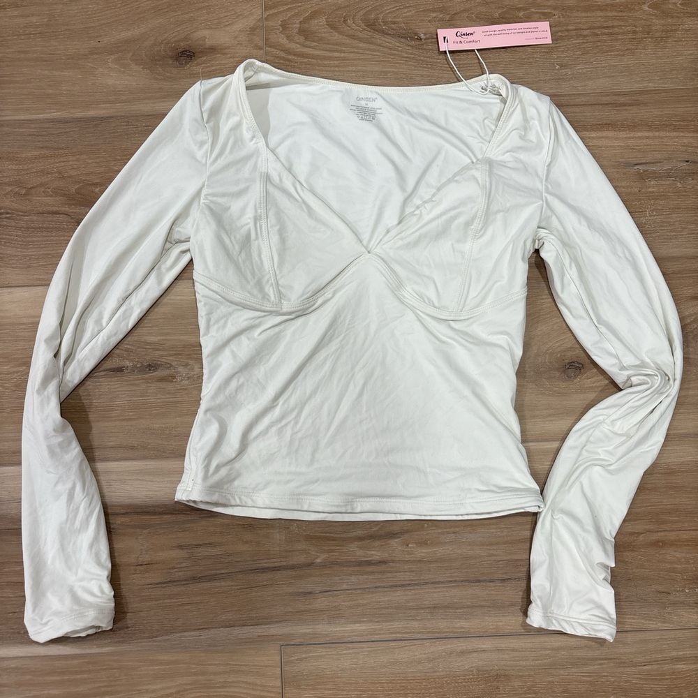 Elegant White Long Sleeve Top